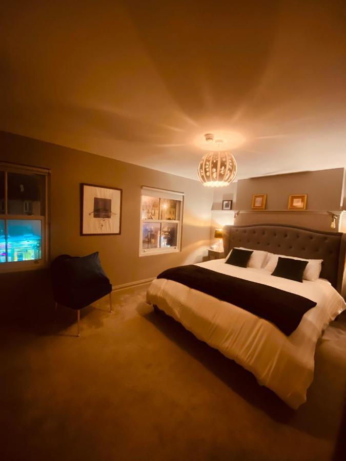 3 Bedroom Luxury Apartment Main Street Кашел Экстерьер фото